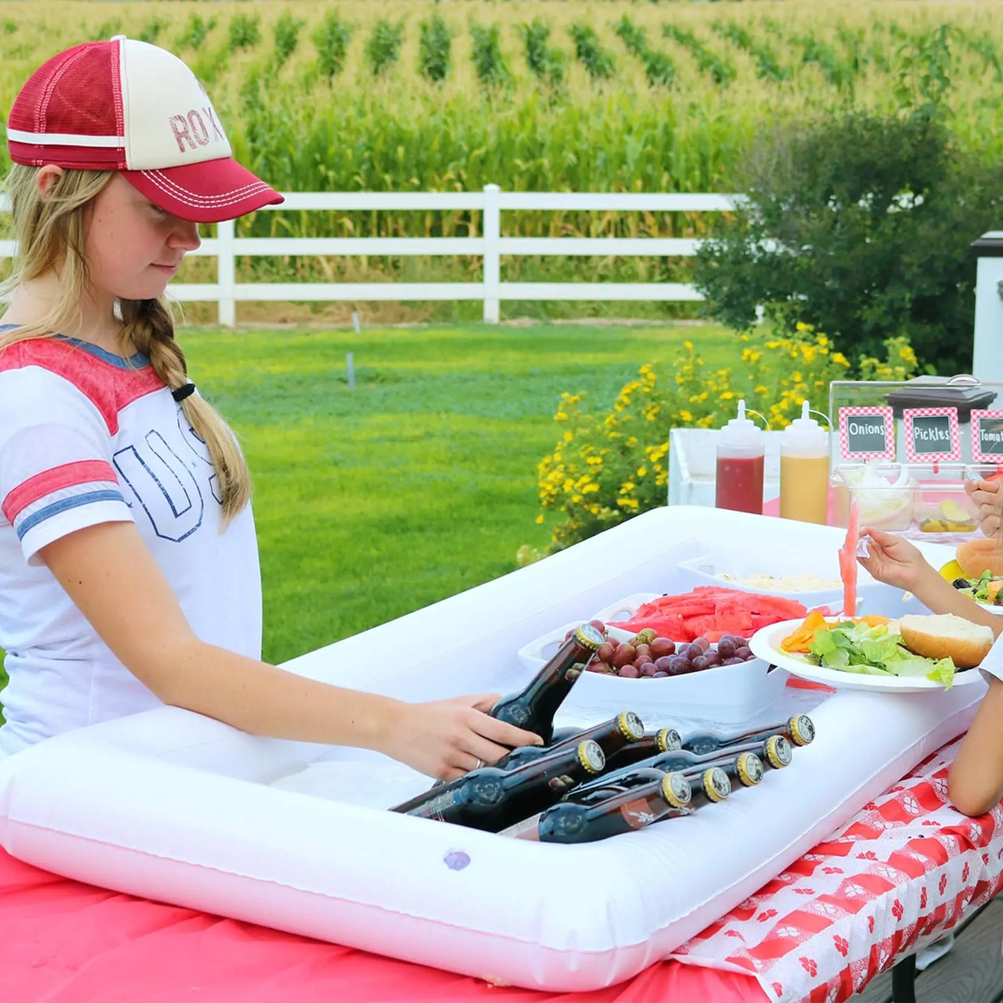 CoolFloat – Inflatable Ice Bar Trays (2-Pack)