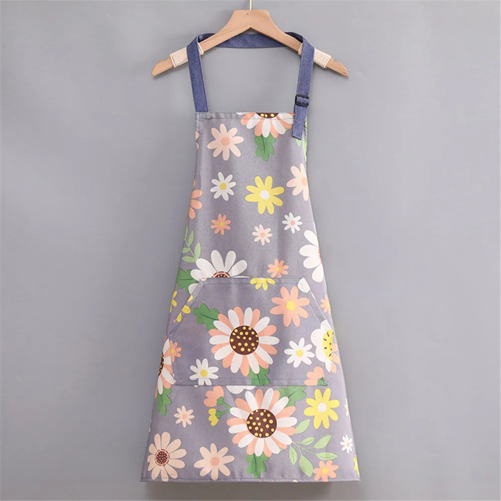 BlossomGuard Apron – Floral Shield for Everyday Chefs