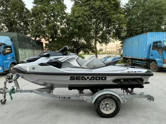 🚤 SwiftWave 3-Seater – Used Jet Ski Speedboat for Adults