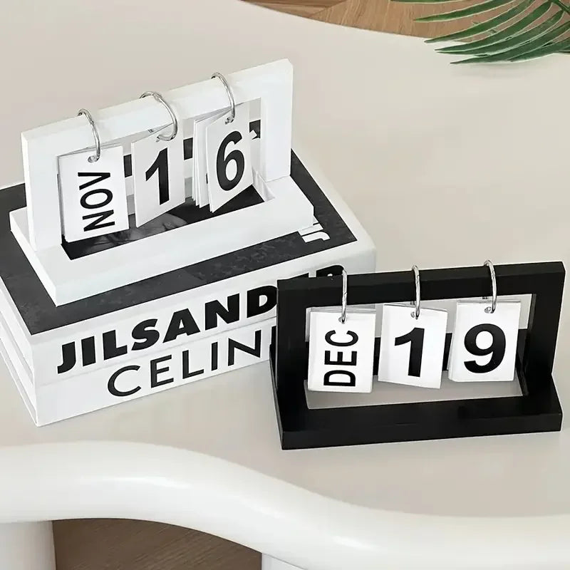 “NoEnName Luxe Desk Calendar” 🌿