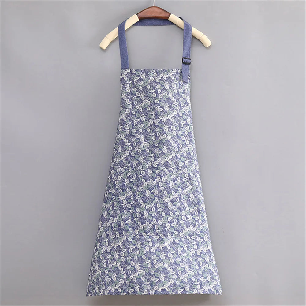BlossomGuard Apron – Floral Shield for Everyday Chefs