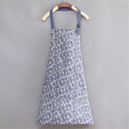 BlossomGuard Apron – Floral Shield for Everyday Chefs